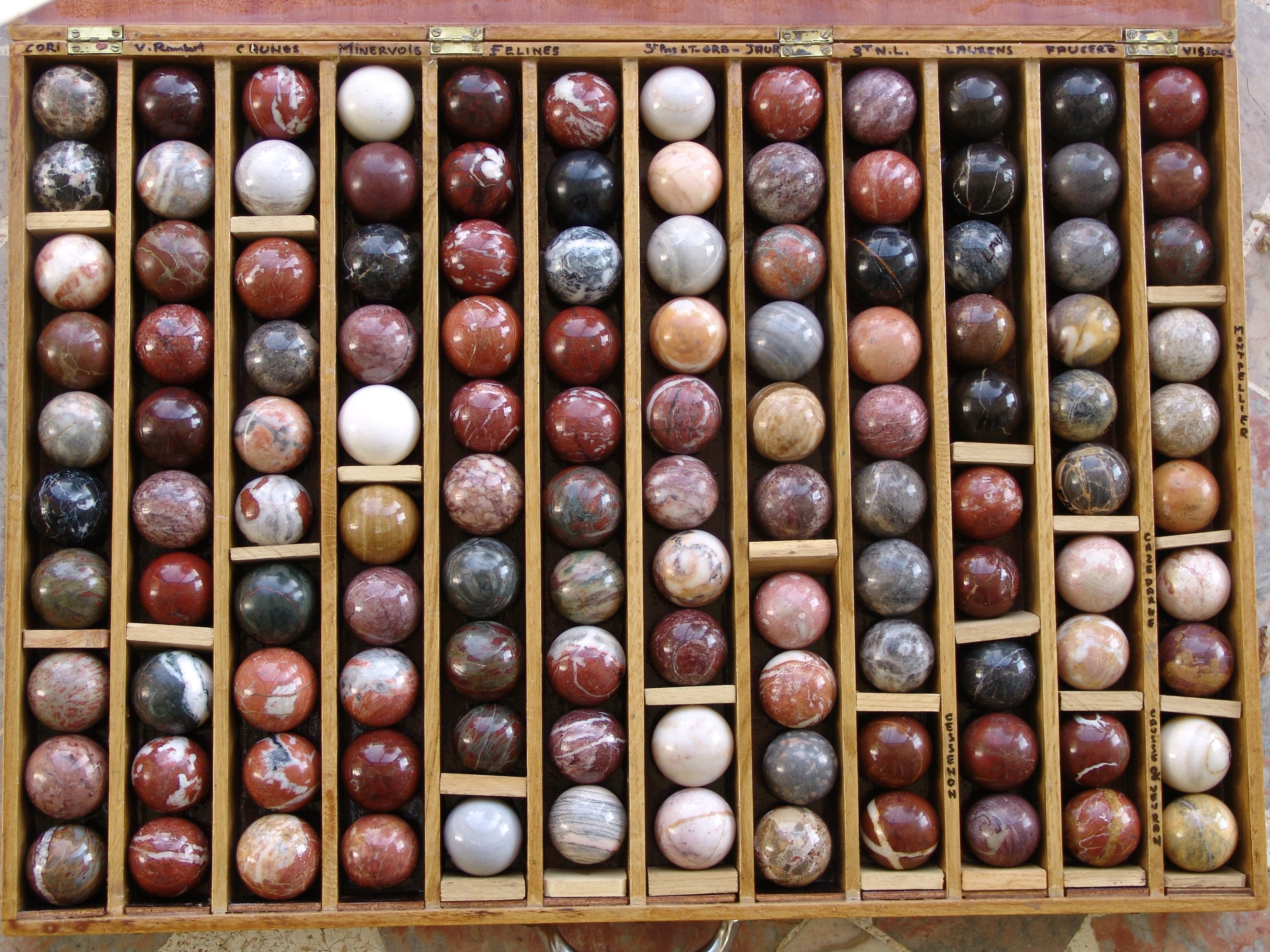 F-00-Marb d Lang Doc-Boules1