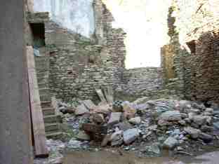 espace du n°15 aprés demolition et deblaiement